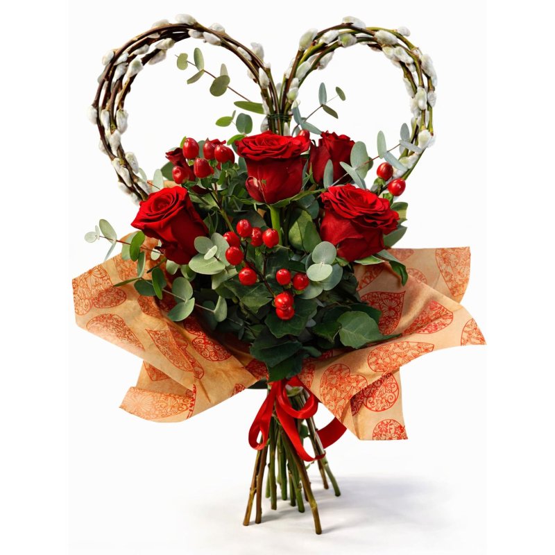 Romantická kytice červených růží se srdcem
